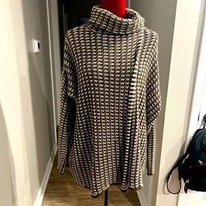 Elan Crochet Turtleneck Cape